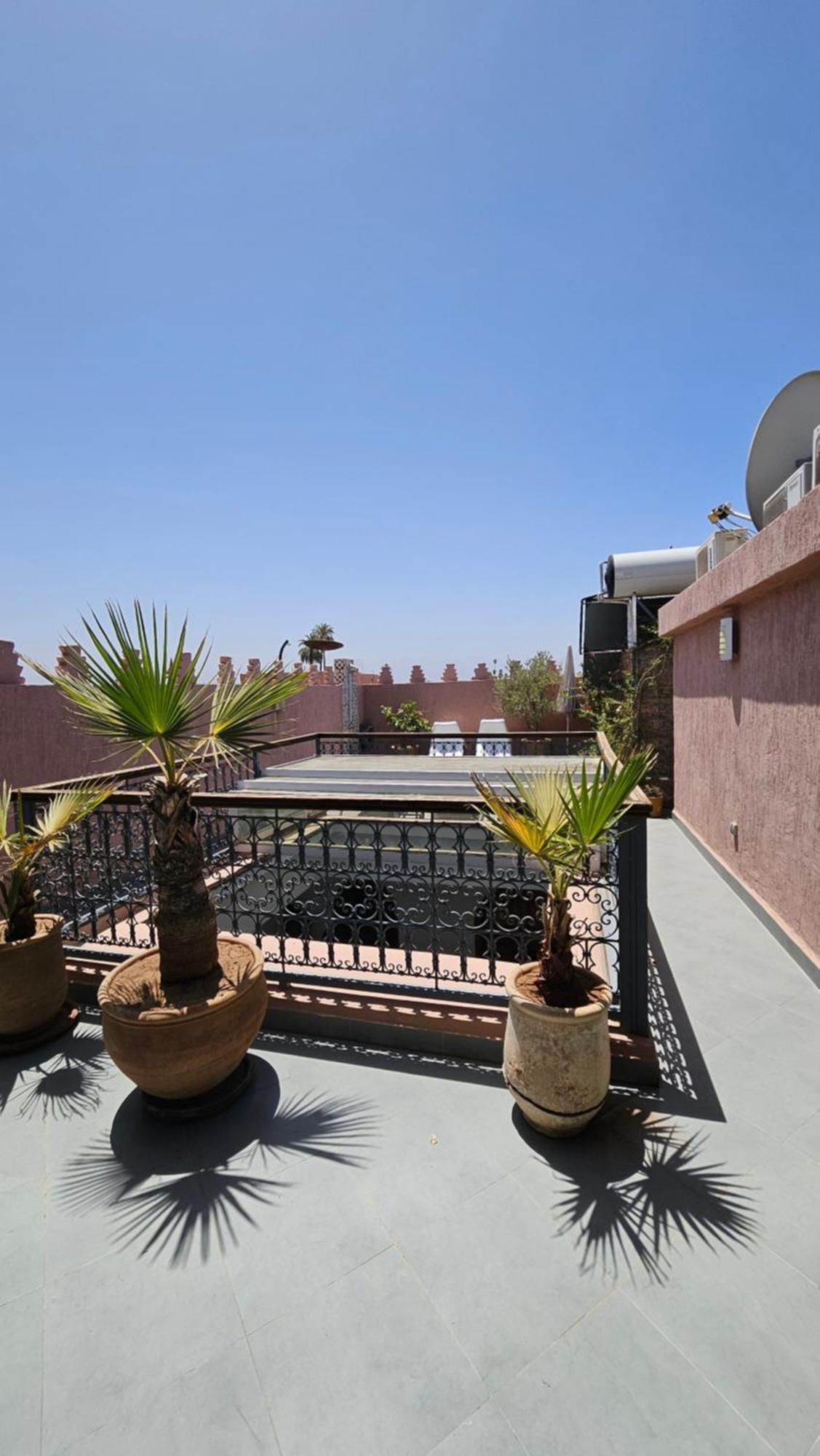 Riad Melilo Avec Piscine Chauffee Marrakesh Exterior photo